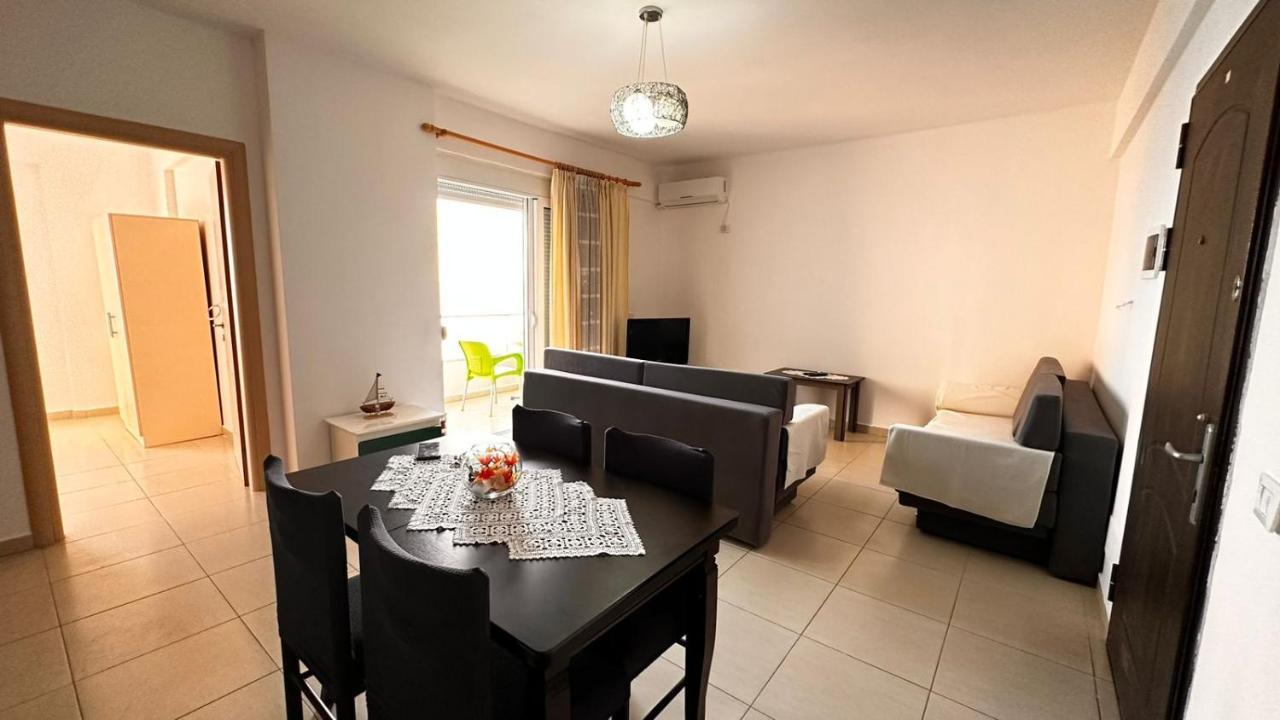 Klager'S Apartament Sarandë エクステリア 写真