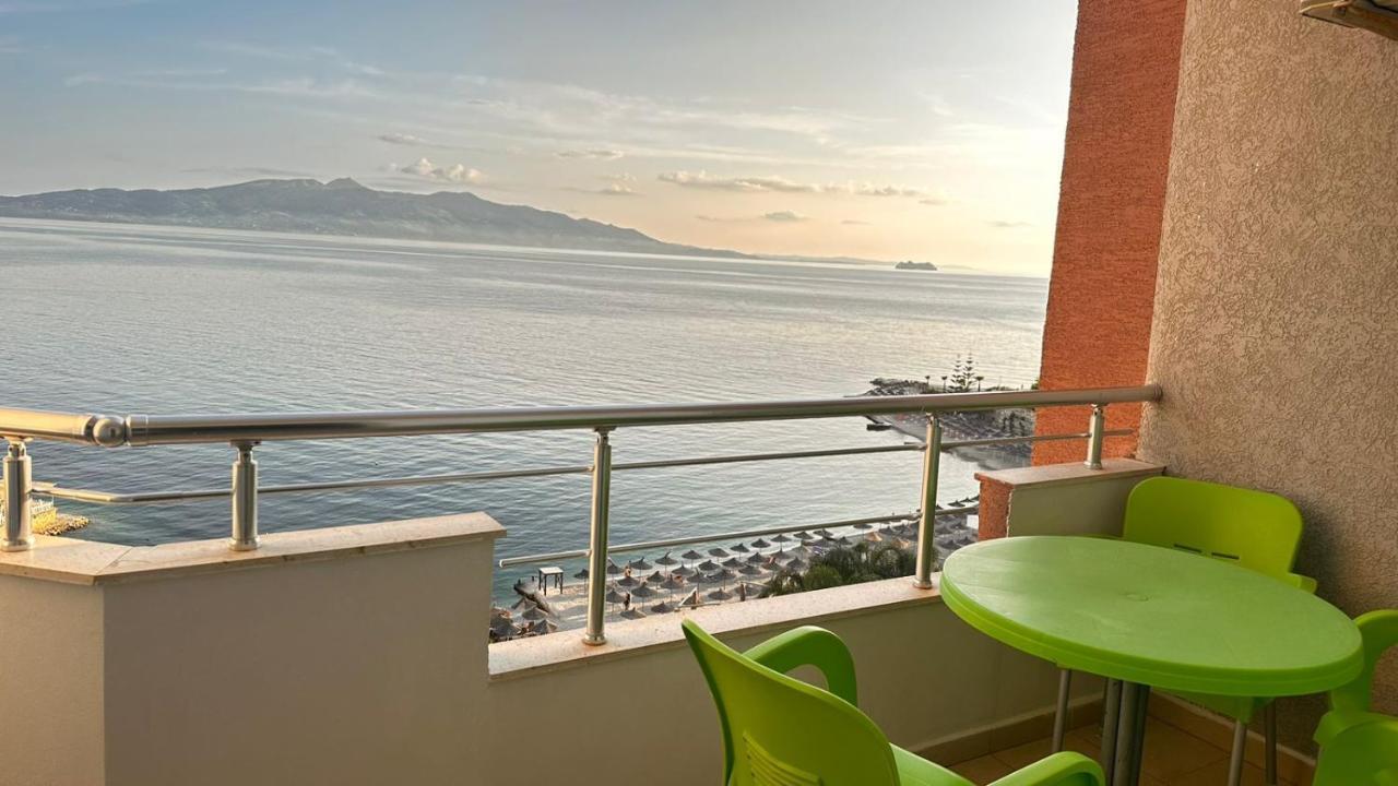 Klager'S Apartament Sarandë エクステリア 写真